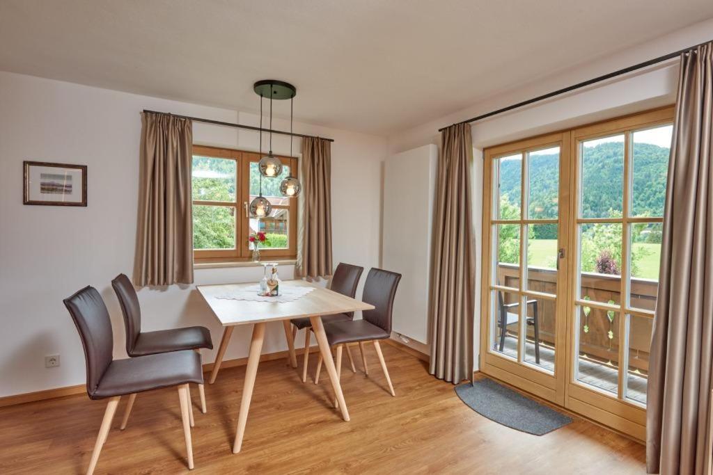 Haus Schmiederer Lägenhet Reit im Winkl Exteriör bild