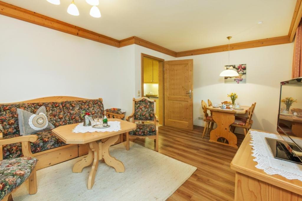 Haus Schmiederer Lägenhet Reit im Winkl Exteriör bild