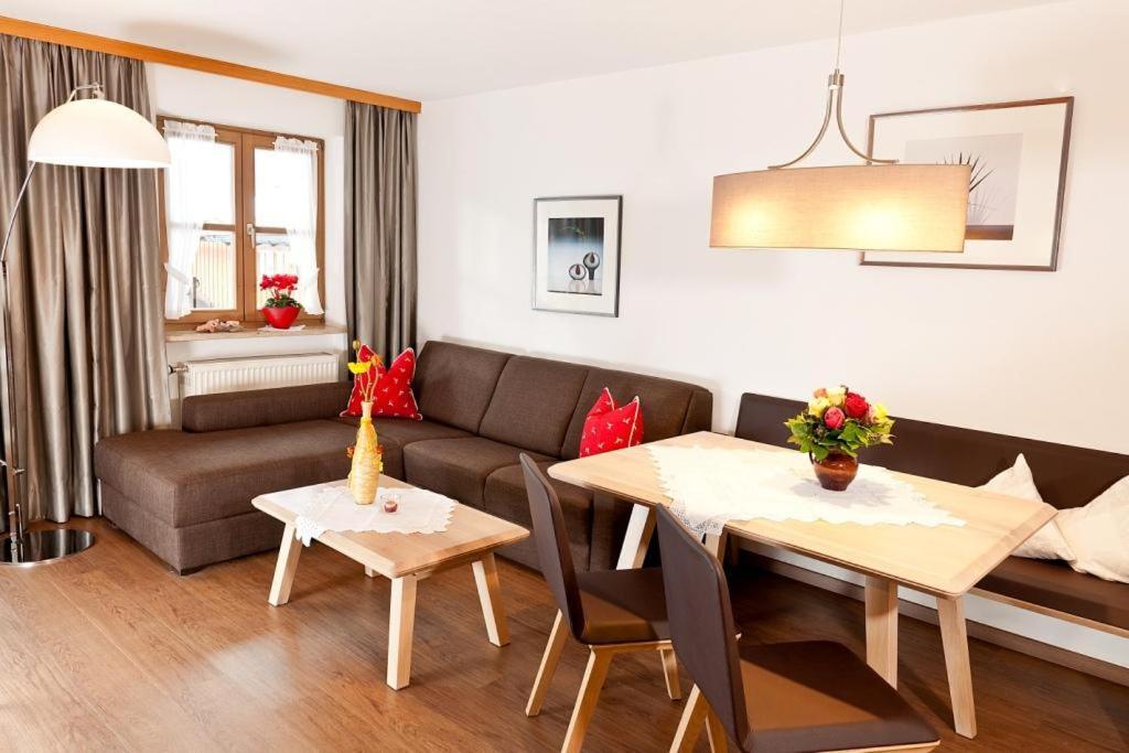 Haus Schmiederer Lägenhet Reit im Winkl Exteriör bild