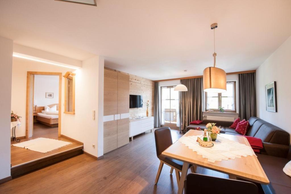 Haus Schmiederer Lägenhet Reit im Winkl Exteriör bild